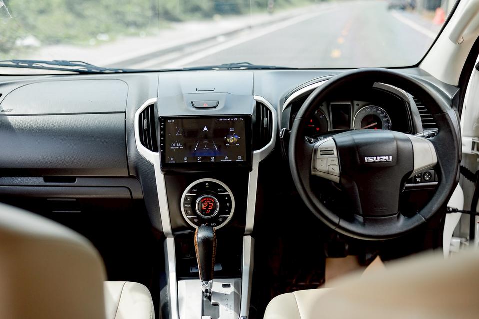Isuzu MU-X 3.0DvD ปี14 14