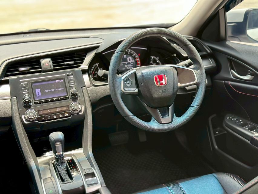 รหัสรถ PAT480 Honda Civic FC 1.8 E สีขาว ปี 2018 11