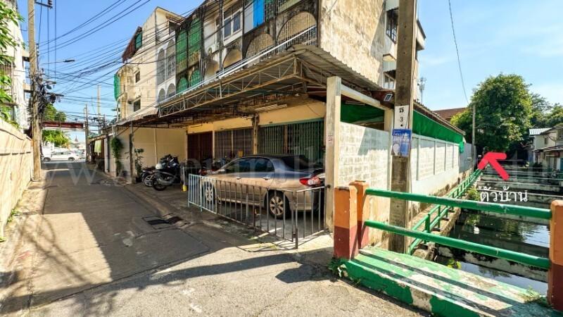 บ้านเดี่ยว 3 ชั้น สร้างเอง ถนนอรุณอมรินทร์ - บางกอกน้อย ใกล้ รพ.ศิริราช ขายถูกกว่าราคาประเมิน 2