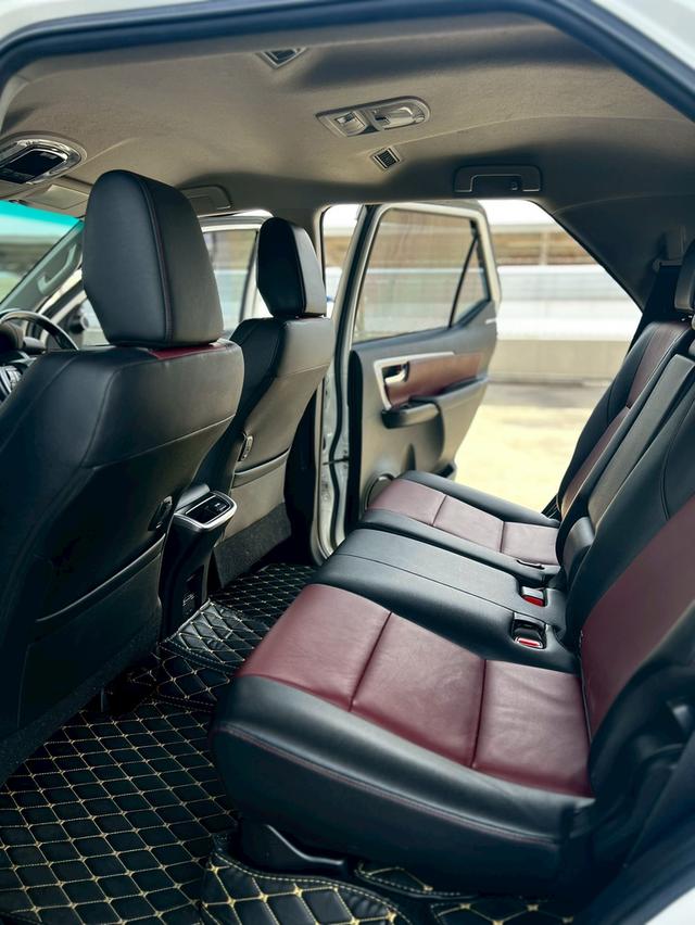 toyota fortuner 2.8 trd ปี 2018 รถบ้าน สวยจัดๆ ไมล์ 6หมื่น โลแท้ๆ  13