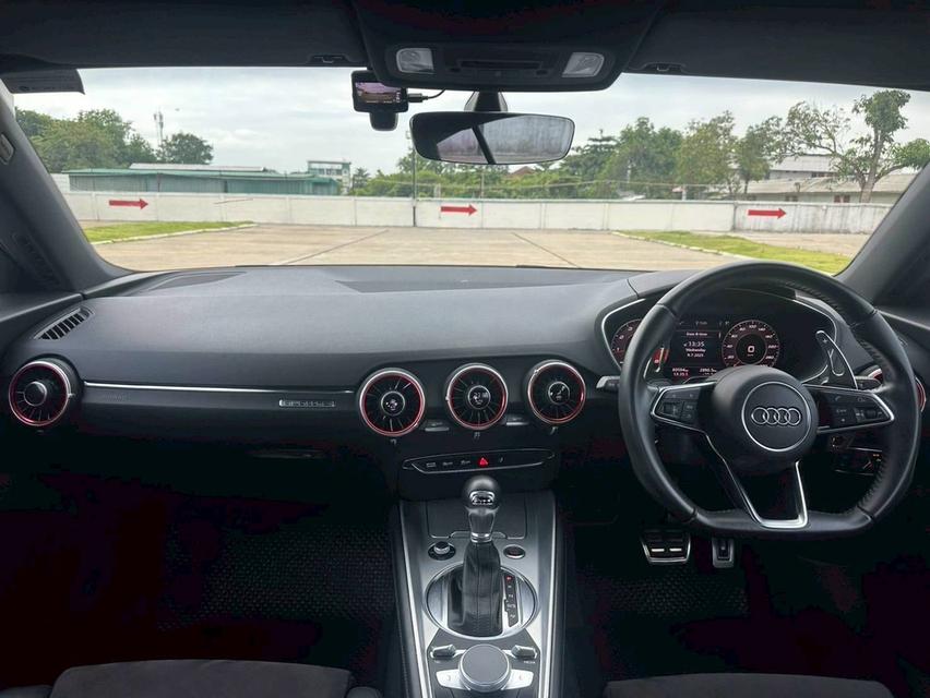 Audi TT Coupe 45 TFSI Quattro S-Line (MK3) 2017  17