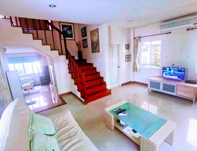 คาราโอเกะซิตี้ 350ม.ให้เช่าบ้านเดี่ยว 2 ชั้น หรูหรา 71ตร.วา.284ตร.ม.เลียบทางด่วนเอกมัย-รามอินทรา เซ็นทรัล อีสต์วิลล์ 1.7 4