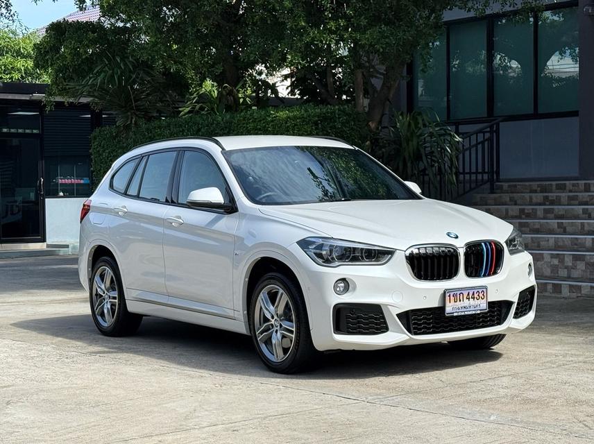 2020 BMW X1 20D MSPORT รถมือเดียวออกป้ายแดง รถวิ่งน้อย เข้าศูนย์ทุกระยะ รถไม่เคยมีอุบัติเหตุครับ