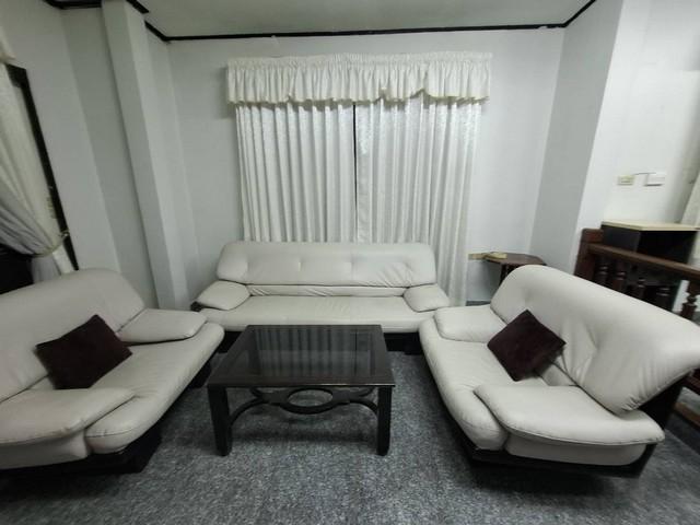 ให้เช่า บ้านเดี่ยว2ชั้น 100ตรว. แปลงมุม วิวทะเลสาป ถ.ศรีนครินทร์ ศรีด่าน14 หน้าโครงการรถไฟฟ้าBTSศรีแบริ่ง