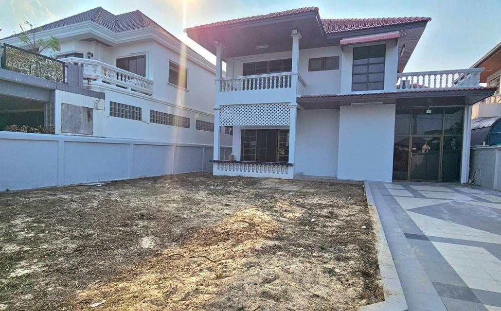 ให้เช่าบ้าน 2 ชั้น 88.1 ตร.ว. ซ.นาคนิวาส 44 ใกล้สวนสาธารณะบึงน้ำ ลาดพร้าว 71 1