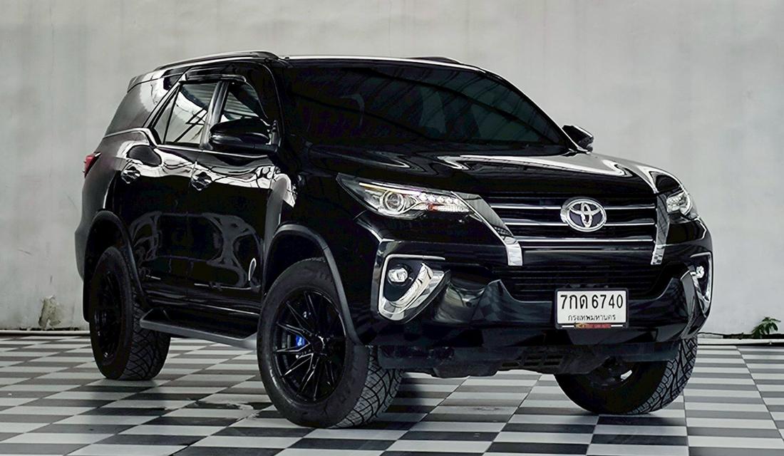Toyota New Fortuner 2.4 V 2WD ปี 2018 5