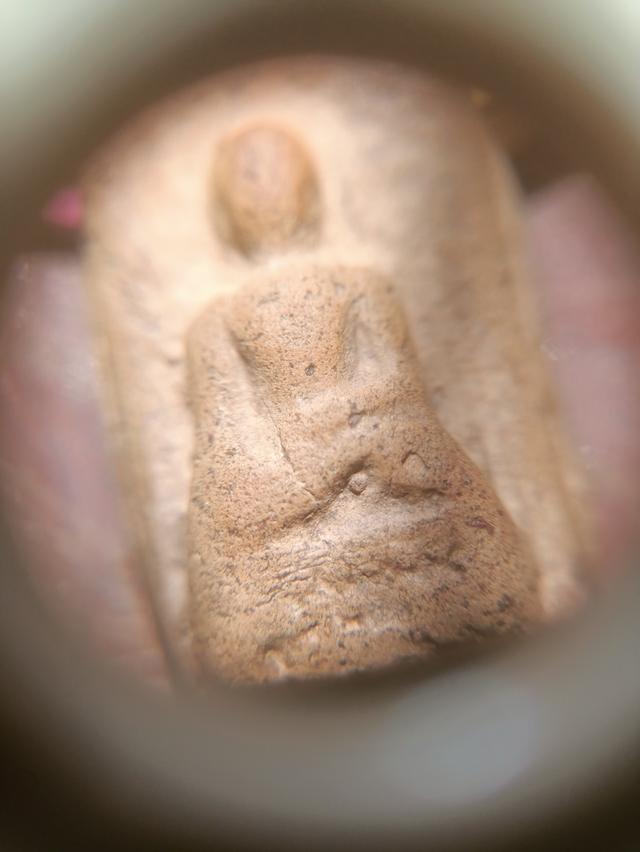 พระคงทรงพระบางกรุเทศบาลจังหวัดลำพูน รูปที่ 4