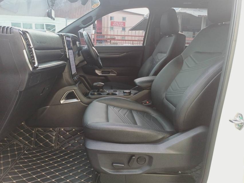 ปี2023 FORD EVEREST TITATIUM AUTO TOP ขับ 4 หล่อเกินบรรยาย ชุดแต่งสุดหรูรอบคัน 17
