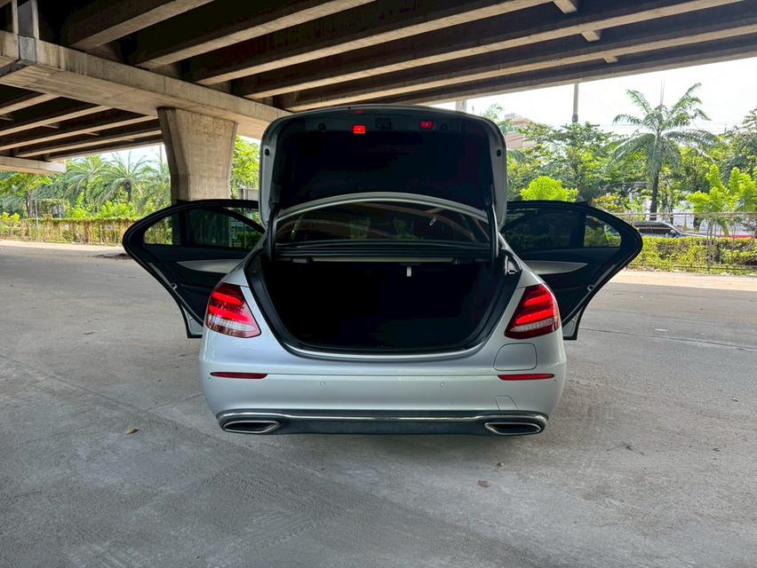 ขายรถ Benz E350e Avantgarde facelift W213 ปี 2019 สีเทา เกียร์ออโต้ 17