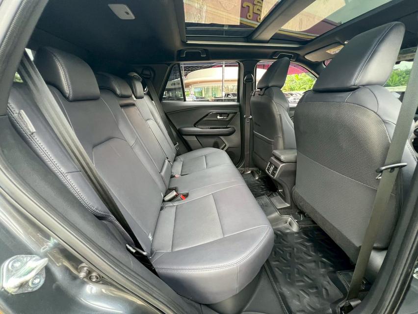 ปี 2023 TOYOTA YARIS CROSS, 1.5 HEV PREMIUM LUXURY มือเดียวป้ายแดง 6