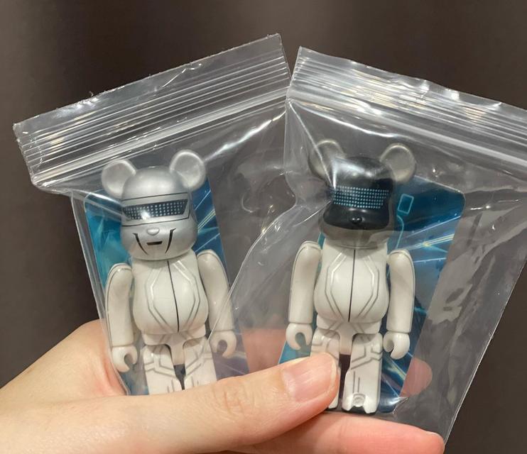 Bearbrick Daftpunk 100% มือสองมีการ์ดให้