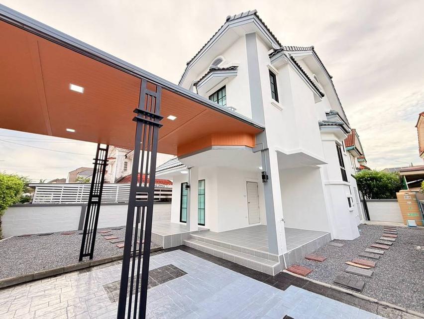 หมู่บ้านพาร์คเวย์โฮม สะพานสูง (ซอยมีสทีน)บ้านเดี่ยว 2 ชั้น มีพื้นที่รอบบ้าน ตกแต่งใหม่พร้อมอยู่ 3
