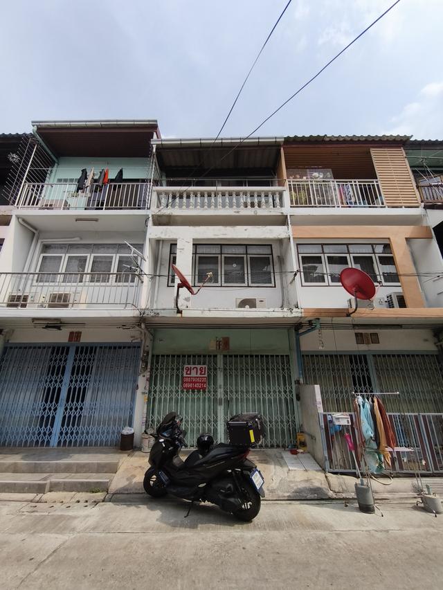 ขายตึกแถว 3 ชั้น บางจาก สุขุมวิท 95 1