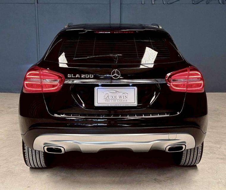 Mercedes-Benz GLA200 (W156) ปี 2017