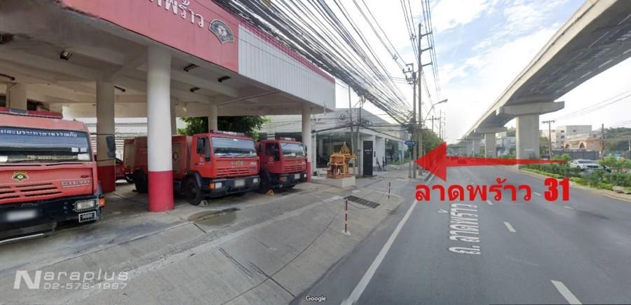 68070898 : ขายบ้านเดี่ยว 2 ชั้น บนที่ดินขนาด 150 ตารางวา เข้า ซ.ลาดพร้าว 31 ประมาณ 400 เมตร กรุงเทพ 11