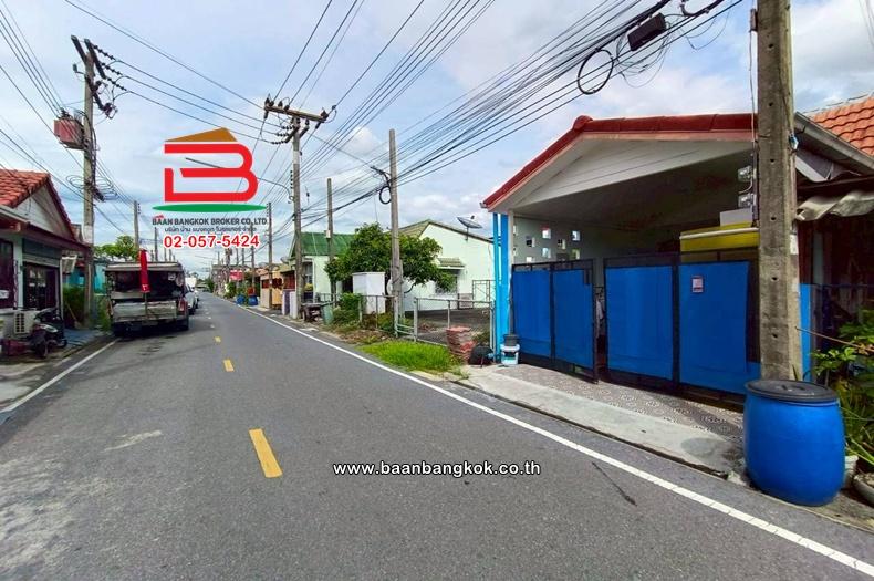 ทาวน์เฮาส์ 1 ชั้น เนื้อที่ 17 ตร.ว. หมู่บ้านอยู่เจริญ 1 (คลอง 4) ถนนไสวประชาราษฎร์ ตำบลบึงยี่โถ อำเภอธัญบุรี จังหวัดปทุมธานี รูปย่อยที่ 2