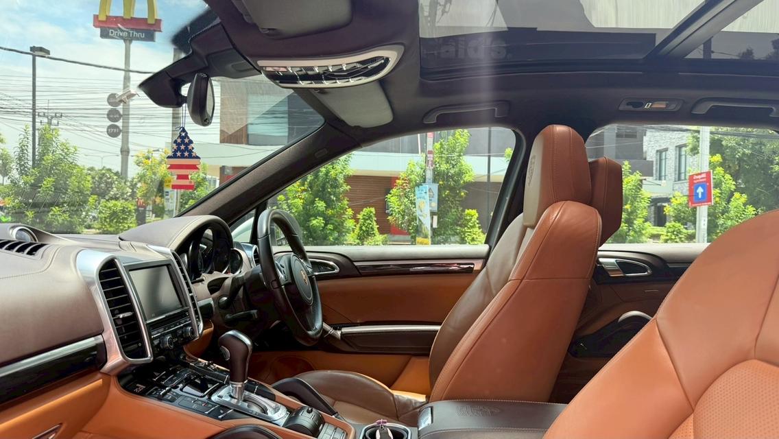 รหัสรถ KPV3043 2013 PORSCHE CAYENNE 3.0 HYBRID รูปที่ 12