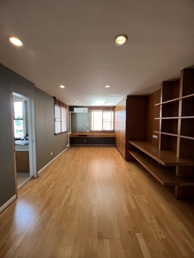 ให้เช่าคอนโดห้องใหญ่ โปโล เรสซิเดนซ์ - 200 ตรม. ชั้น 5 ห้องมุม วิวโปโลคลับ**Fully Furnished**