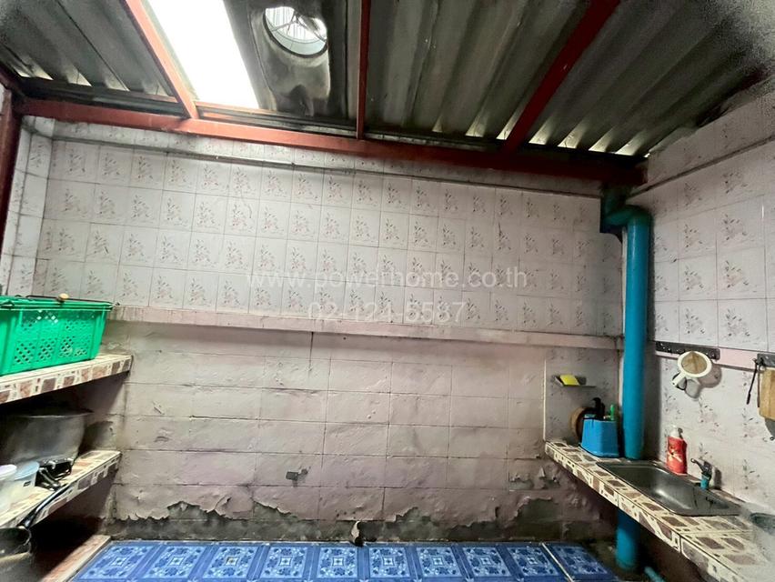 หมู่บ้านขจีนุช ลาดหลุมแก้ว ถนนราชพฤกษ์ ต.คลองพระอุดม อ.ลาดหลุมแก้ว จ.ปทุมธานี 8