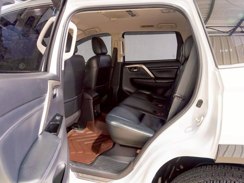 Mitsubishi Pajero 2.4GT 4wd ปี20 15