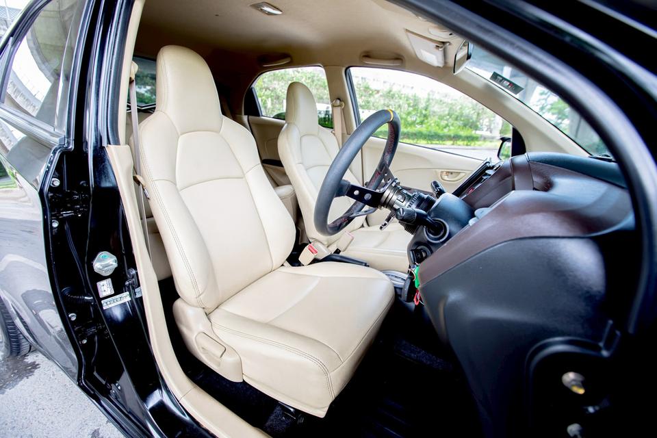 ขาย Honda Brio 1.2V ปี12 12