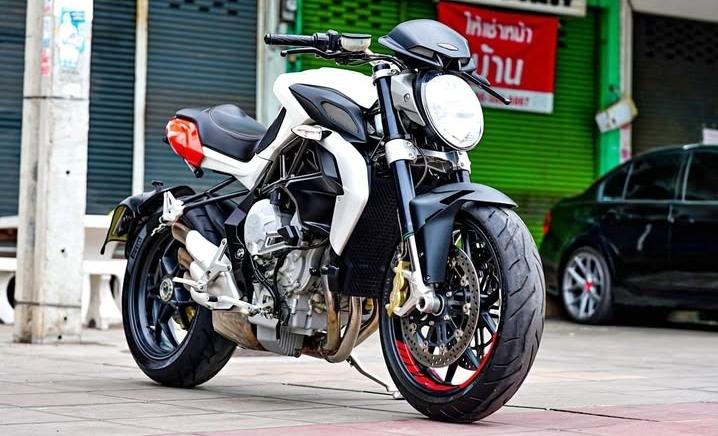 2015  MV Agusta  Brutale 800 ปี 13 จด15 4