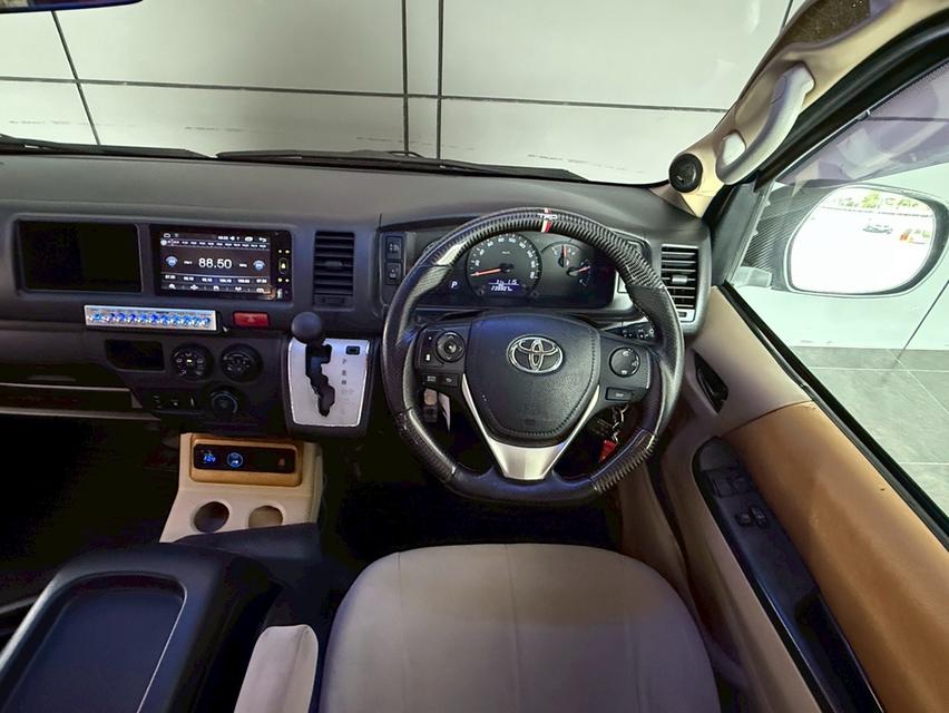 ปี 2014 TOYOTA COMMUTER, 3.0 D4D แต่ง VIP 11