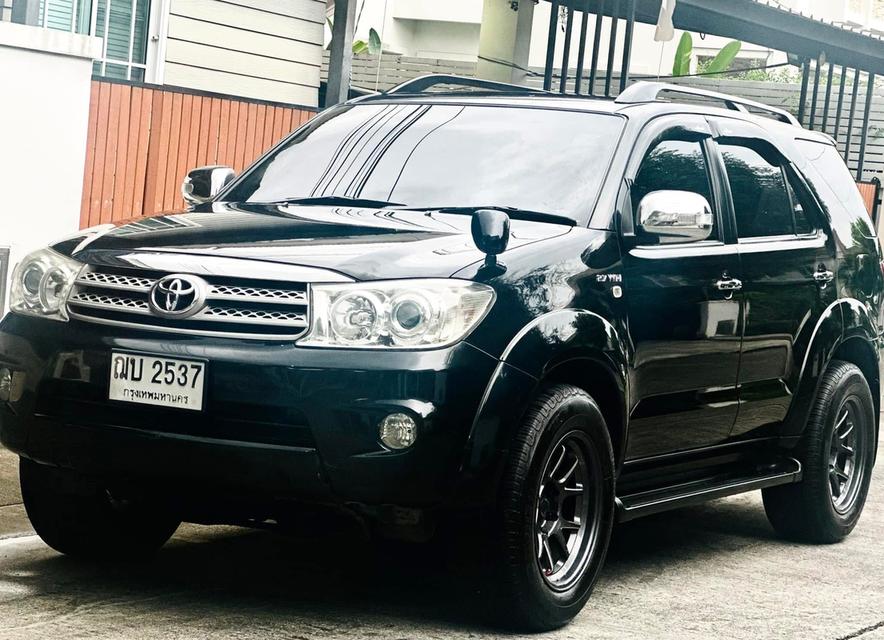 Toyota Fortuner ปี 2010 รถมือเดียวดูแลอย่างดี