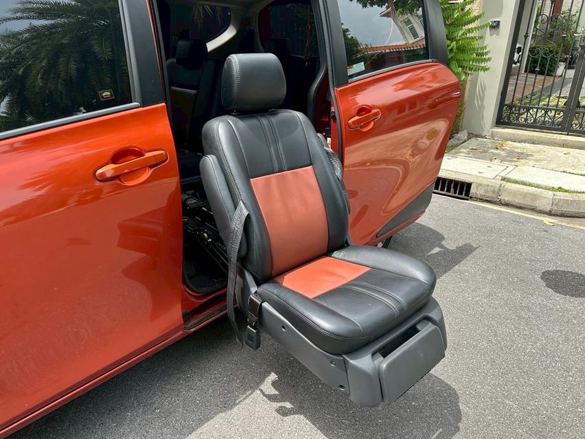 Toyota Sienta Model V 1.5V Dual VVTi / 7AT CVT  13