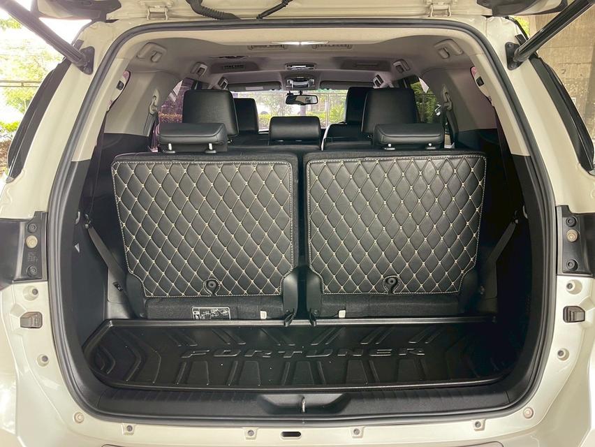 Toyota Fortuner 2.4V 4wd ปี21 15