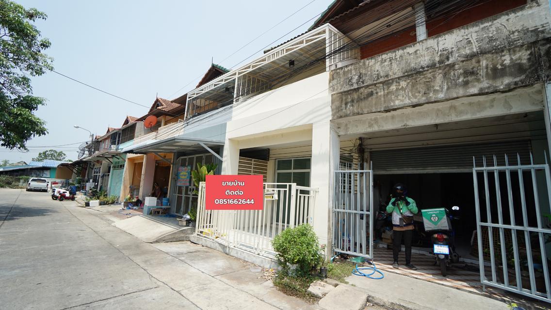 บ้านทาวน์เฮ้าส์ 2 ชั้น