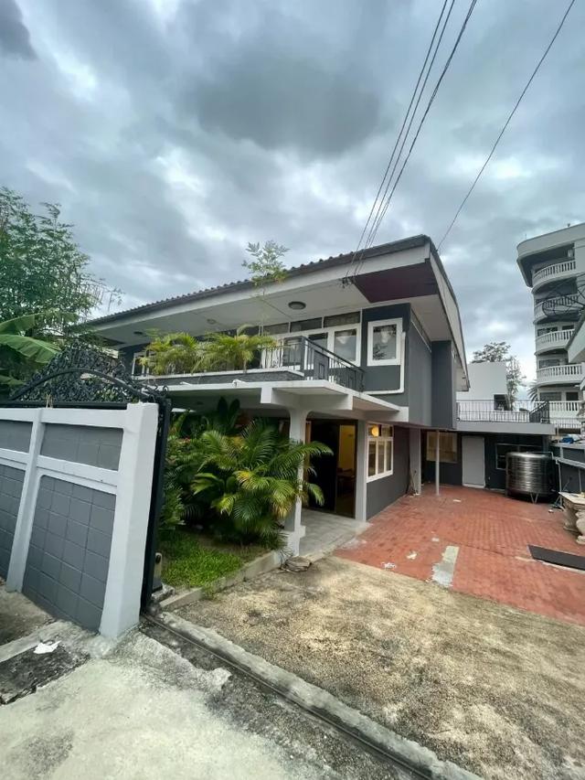 ให้เช่าบ้านเดี่ยว สุขุมวิท 71 ใกล้ BTS พระโขนง วัฒนา BRE25550