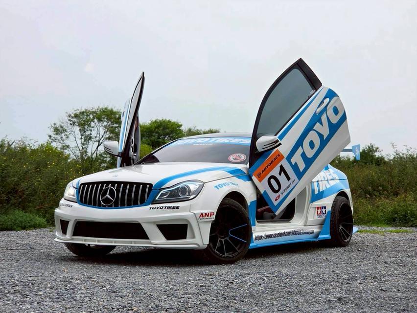 BENZ C180 CGI Coupe AMG (W204) 2011 คุ้มมากๆ แต่งมาหลายแสน