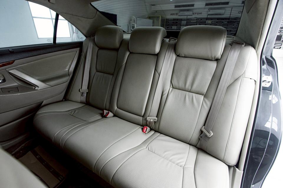  TOYOTA CAMRY 2.4 HYBRID 2011  19