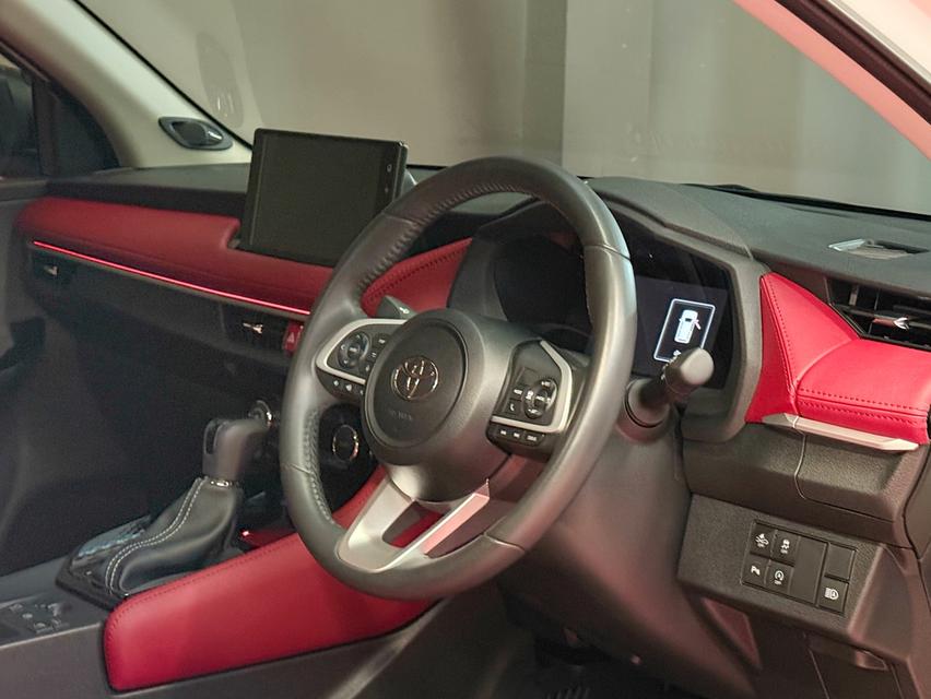2024 TOYOTA YARIS ATIVE 1.2 PREMIUM LUXURY รถมือเดียวป้ายแดง รถวิ่งน้อยเพียง 30,000 กม รถเข้าศูนย์ตามระยะ รถไม่เคยมีอุบัติเหตุครับ รูปที่ 10