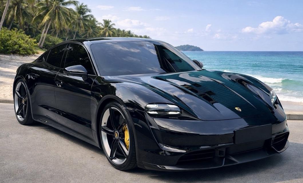 Porsche Taycan Turbo S (AAS)