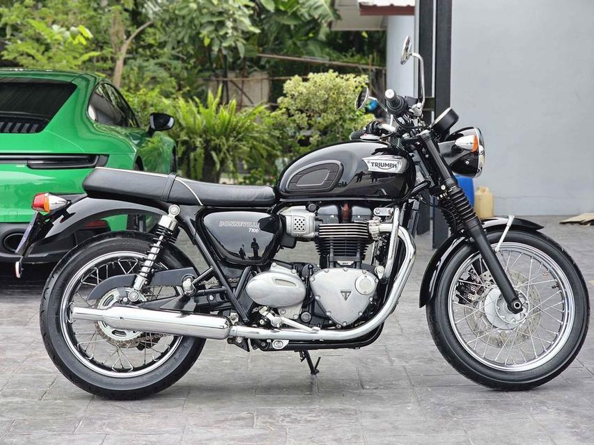 Triumph Bonneville T100 Black ปี 2019 4