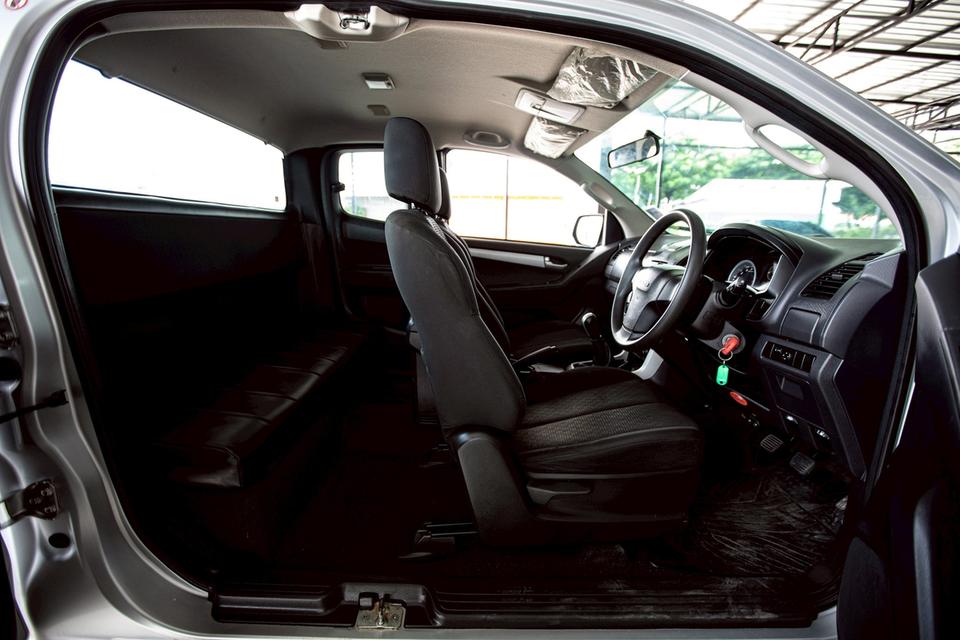ISUZU D-MAX Hi-lander Cab 1.9 Ddi L ปี 2017 สีเทา 13