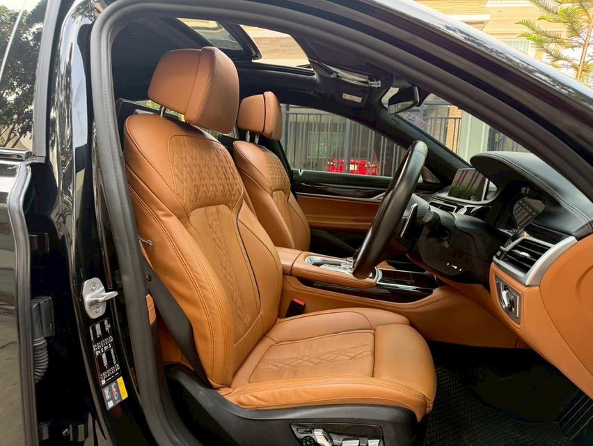 รหัสรถ AVA550 ✌️BMW 745Le xDrive M Sport LCI ตัวใหม่ โฉม G12 ปี 2021 รูปที่ 15