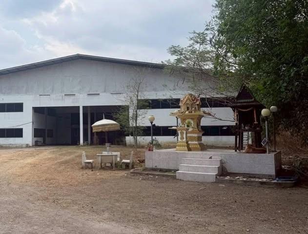 BR 2004 ให้เช่า ขายโรงงาน 2อาคาร ขนาด 5625 ตรม. 16 ไร่ 2 งาน อ.เมือง ราชบุรี รถคอนเทนเนอร์วิ่งเข้าออกใด้ 1