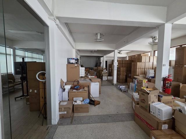 ให้เช่าตึกแถว 4 คูหาทะลุถึงกัน พื้นที่กว่า 500 ตรม. ย่านสาทร ซอยนราธิวาส 14 เหมาะทำออฟฟิศและเก็บสต๊อก 6