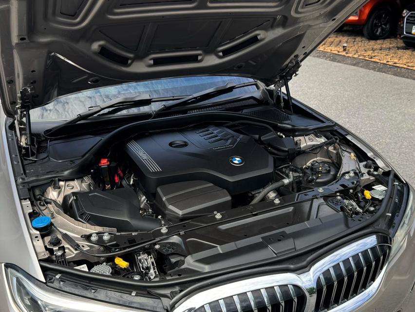 BMW 320Li Limousine (G28)ปี 2021 เลขไมล์ 81,xxx km.💰ราคา 989,000 บาท *ไม่รวมป้าย รูปที่ 10