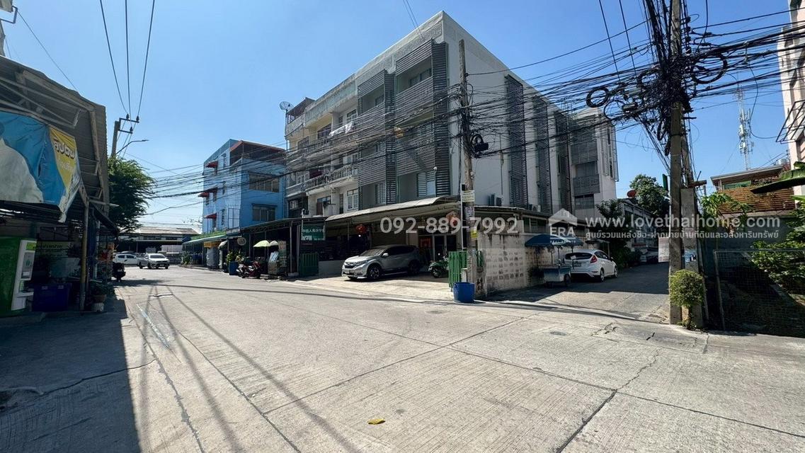 ขายที่ดิน ถนนลาดพร้าว80 ซอย22 พื้นที่ 100 ตารางวา พร้อมสิ่งปลูกสร้างบ้าน 2 ชั้น ขายเพียง 14 ล้านบาท ใกล้รถไฟฟ้าสายสีเหลือง สถานีลาดพร้าว71 12