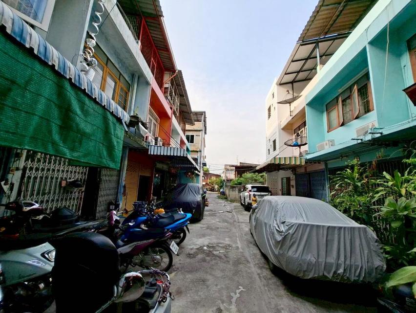 ขายบ้าน 3 ชั้น ซอยจรัญสนิทวงศ์57/2 ใกล้MRTบางยี่ขัน รูปย่อยที่ 3