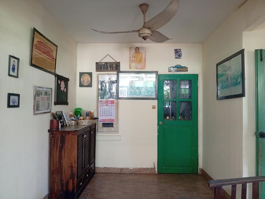 ทาวน์เฮ้าส์ 2 ชั้น 3 ห้องนอน 2 ห้องน้ำ พื้นที่ 25 ตรว.หัวมุม(พฤกษา13 คลอง3รังสิต 5