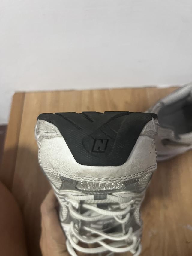 รองเท้า new balance 530 size 42