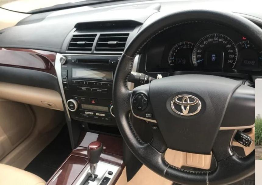 Camry 2014 2.0 G 3