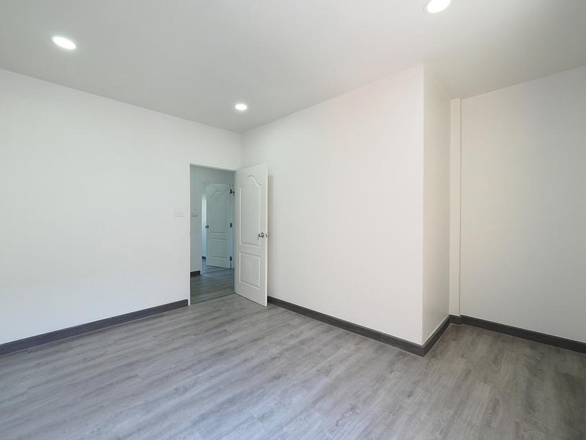 ขายทาวน์เฮ้าส์ 2 ชั้น ม.พรร่มเย็นวิลล่า ขนาด 20 ตร.ว. 3นอน 2น้ำ [ลำลูกกา11-เสมาฟ้าคราม] ขาย 1.38 ล้าน 15