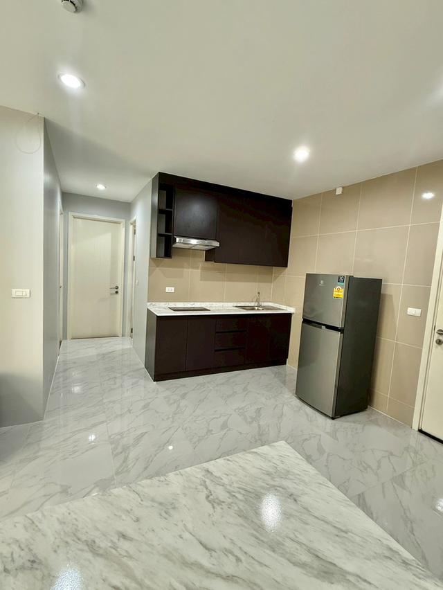 ขายห้องชุด โครงการ HAPPY CONDO ลาดพร้าว 101 ตึก C ชั้น 2 ห้องมุม ห้องขนาด 66.4 ตรม. 2 นอน 2 น้ำ 1 ห้องรับแขก 1 ห้องครัว 2