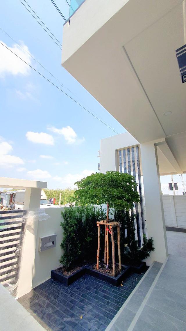 เช่า ขาย บ้านใหม่โครงการ Tanaphol Property เมกกาบางนา 11